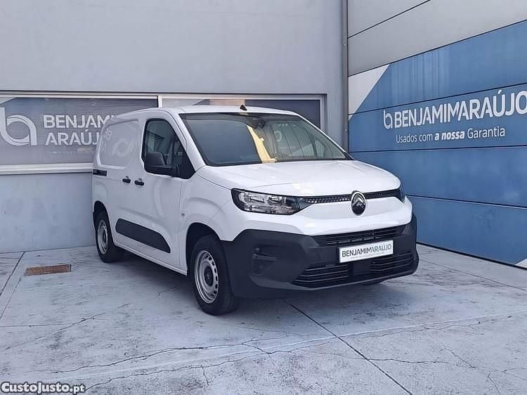 Branco Usado 2025 Citroën Berlingo Monovolume | € 21.000 (Preço justo) - Imagem 1/1