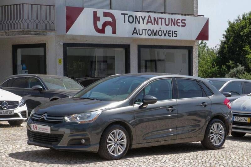 Cinza Usado 2014 Citroën C4 Seduction | € 9.900 (Bom preço) - Imagem 1/4