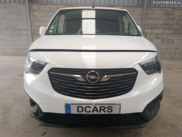 Branco Usado 2021 Opel Combo Monovolume | € 4.980 - Imagem 1/1