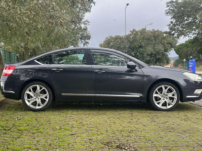 Usado Citroën C5 Exclusive 138 HP (101 kW) 2008 Cinza Sedan