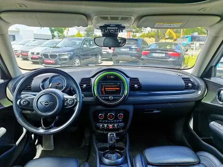 Usado Mini Cooper Clubman Sport 136 HP (100 kW) 2018 Cinzento Carrinha
