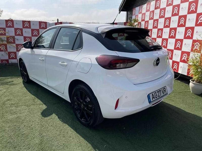 Usado Opel Corsa Edition 102 HP (75 kW) 2021 Branco Citadino