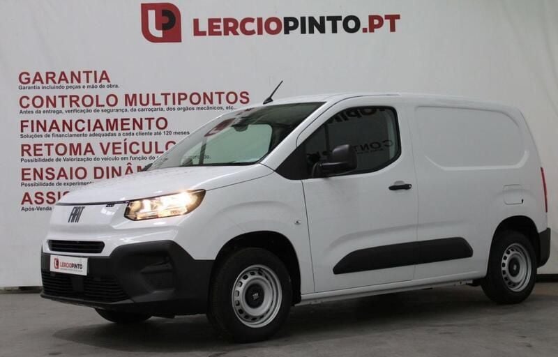 Branco Novo 2025 Fiat Doblò Monovolume | € 22.700 (Preço justo) - Imagem 1/4