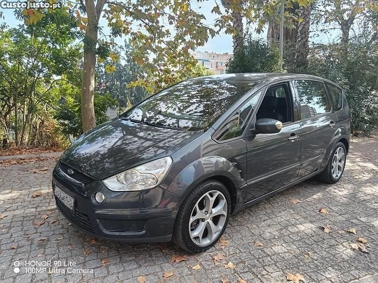 Usado Ford S-MAX Titanium 140 HP (102 kW) 2009 Cinza Monovolume