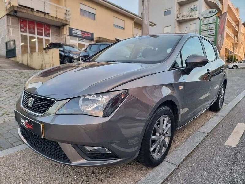 Cinzento Usado 2015 Seat Ibiza I-Tech | € 8.900 (Preço justo) - Imagem 1/4