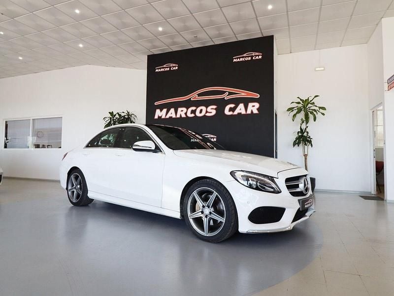 Branco Usado 2016 Mercedes C220 AMG line Sedan | € 28.700 - Imagem 1/4