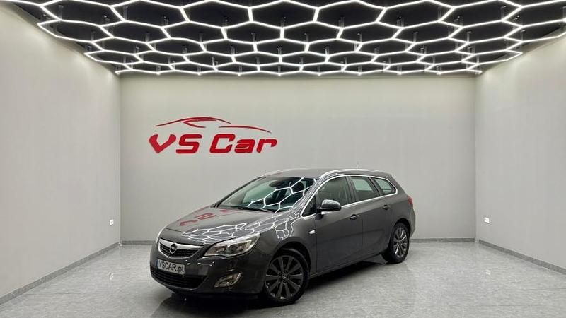 Cinzento Usado 2012 Opel Astra Sport Carrinha | € 6.950 (Caro) - Imagem 1/4