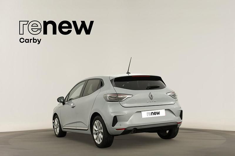 Usado Renault Clio V Evolution 91 HP (66 kW) 2024 Cinzento