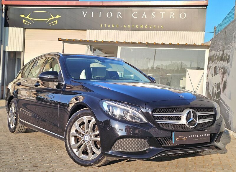 Preto Usado 2017 Mercedes C220 Avantgarde Carrinha | € 21.990 - Imagem 1/4