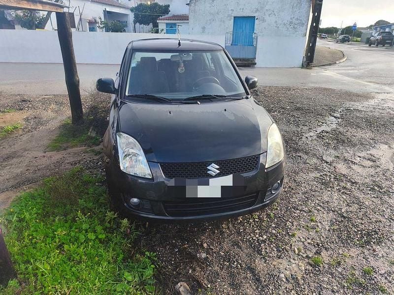 Usado 2007 Suzuki Swift Sedan | € 3.000 (Preço justo) - Imagem 1/4