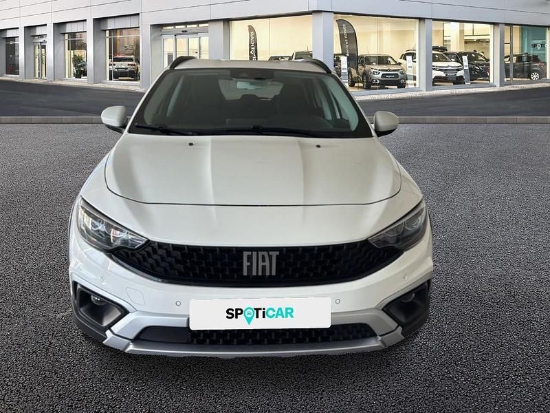 Usado Fiat Tipo Cross 101 HP (74 kW) 2023 Branco Sedan