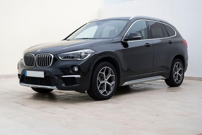Usado BMW X1 Advantage 116 HP (85 kW) 2017 Preto SUV