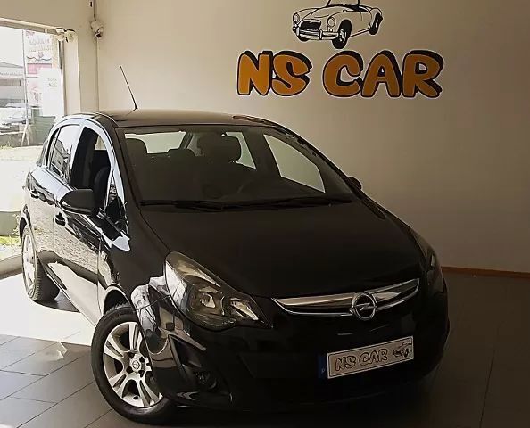 Preto Usado 2014 Opel Corsa Enjoy Citadino | € 8.900 (Preço justo) - Imagem 1/4