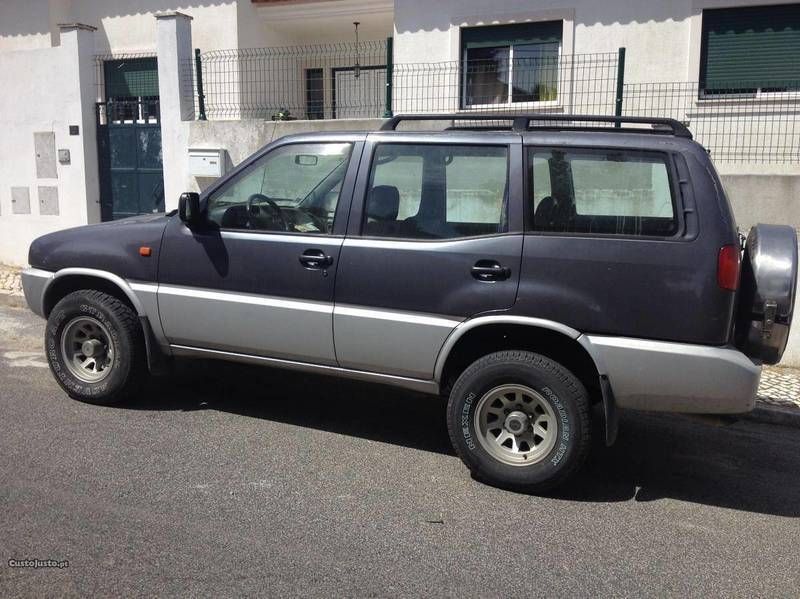 Nissan terrano 95