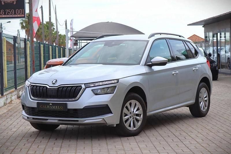 Cinza Usado 2023 Skoda Kamiq Ambition SUV | € 21.990 (Preço justo) - Imagem 1/4