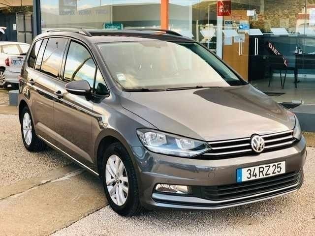 Usado VW Touran 115 HP (84 kW) 2016 Cinza antracite Monovolume