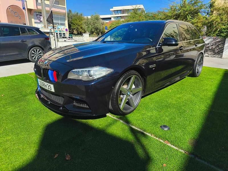 Preto Usado 2015 BMW M550 Sedan | € 26.500 - Imagem 1/4