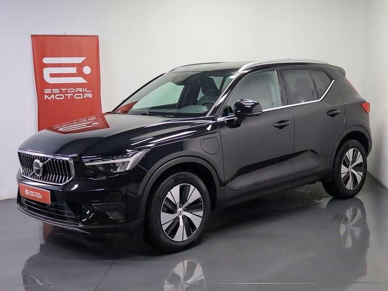 Preto Usado 2022 Volvo XC40 Core SUV | € 29.900 (Super Preço) - Imagem 1/4