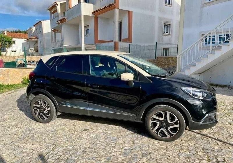 Preto Usado 2016 Renault Captur SUV | € 7.850 - Imagem 1/4