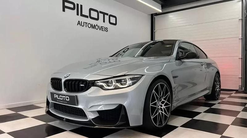 Cinza Usado 2017 BMW M4 Coupé | € 62.990 (Bom preço) - Imagem 1/4