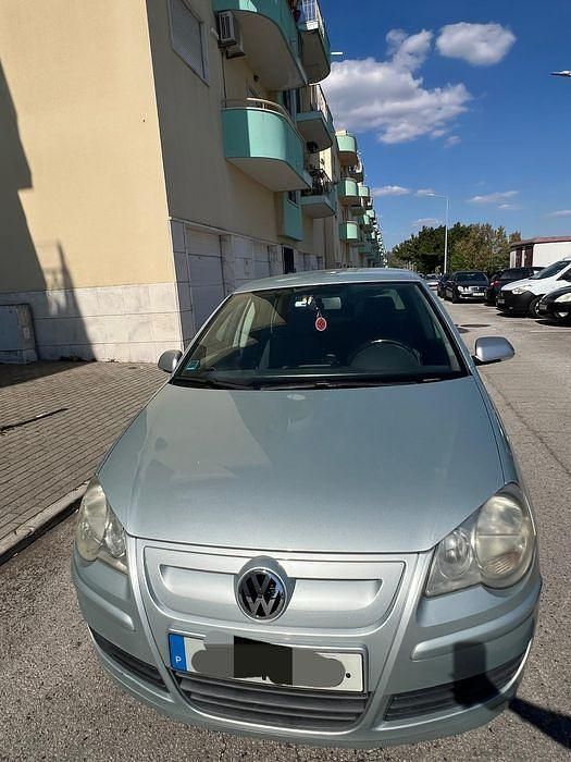 Usado 2009 VW Polo Sedan | € 6.000 (Preço elevado) - Imagem 1/4