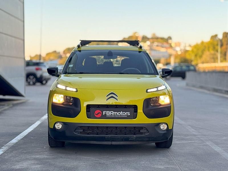 Verde Usado 2016 Citroën C4 | € 9.990 (Preço justo) - Imagem 1/4