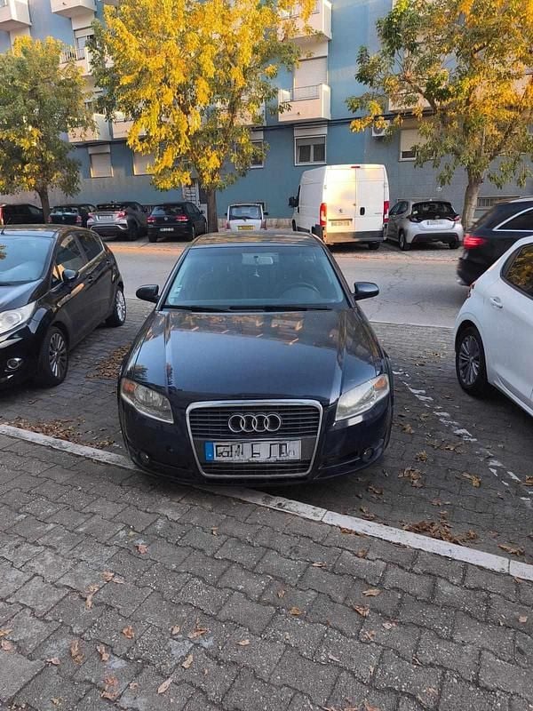 Usado Audi A4 140 HP (102 kW) 2006 Azul Sedan