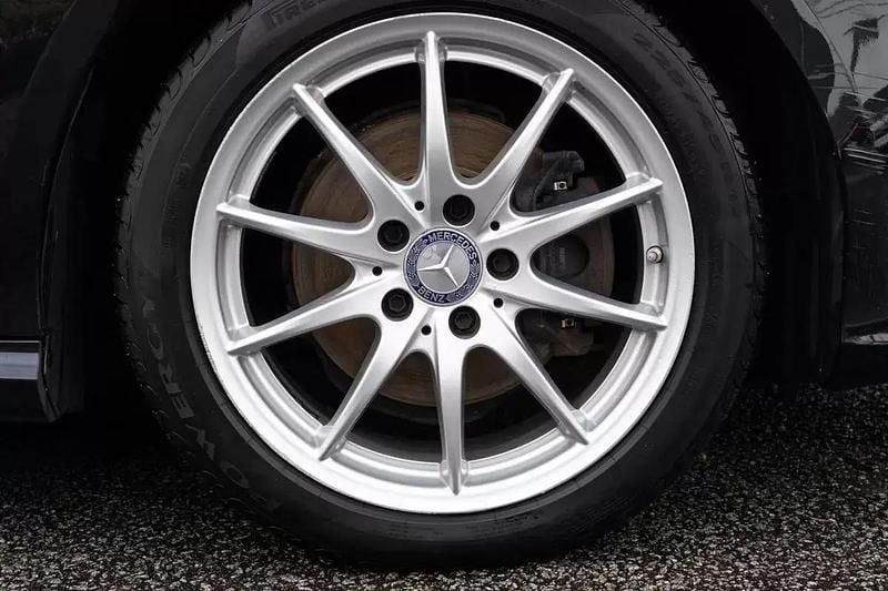 Usado Mercedes CLA180 Shooting Brake 109 HP (80 kW) 2015 Preto Carrinha