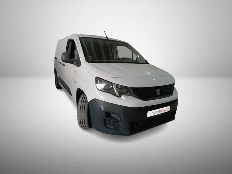 Branco Usado 2019 Peugeot Partner Monovolume | € 12.990 (Preço justo) - Imagem 1/4