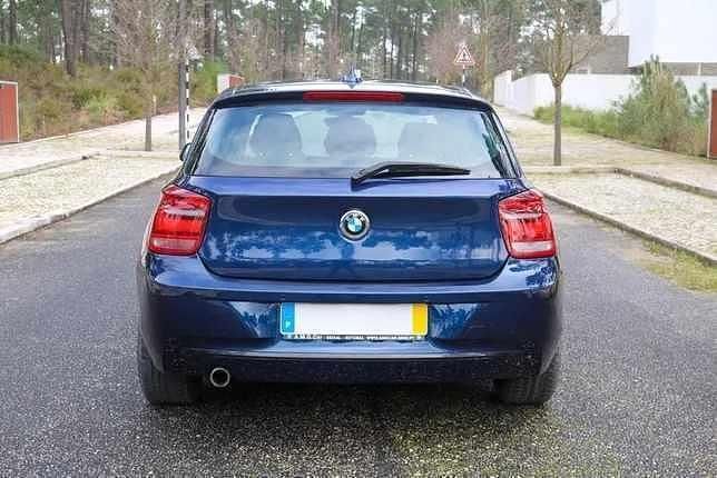 Usado BMW 116 116 HP (85 kW) 2011 Azul Citadino