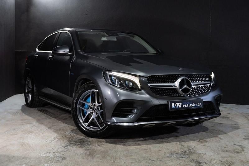 Usado Mercedes GLC350 AMG line 320 HP (235 kW) 2017 Cinza Coupé