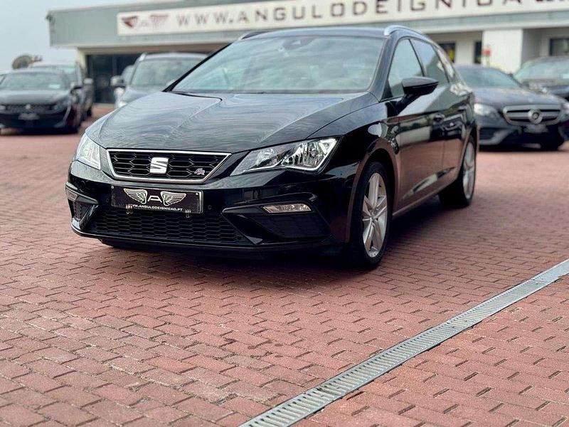 Cinzento Usado 2019 Seat Leon ST Carrinha | € 14.900 (Caro) - Imagem 1/4