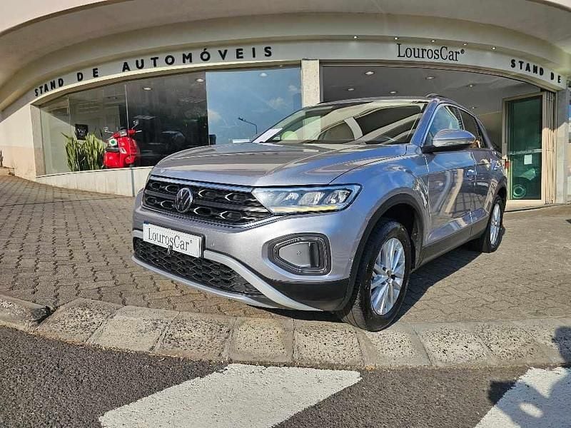 Cinzento Usado 2022 VW T-Roc SUV | € 21.950 (Preço justo) - Imagem 1/4
