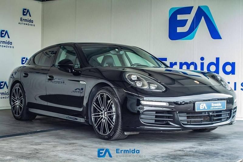 Preto Usado 2014 Porsche Panamera Sedan | € 40.900 (Preço elevado) - Imagem 1/4