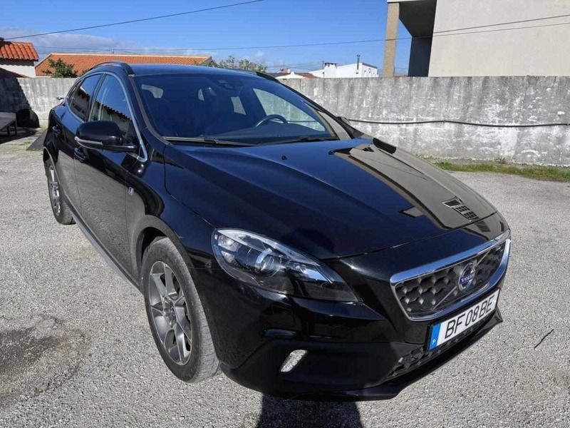 Preto Usado 2015 Volvo V40 CC Carrinha | € 19.490 (Caro) - Imagem 1/4