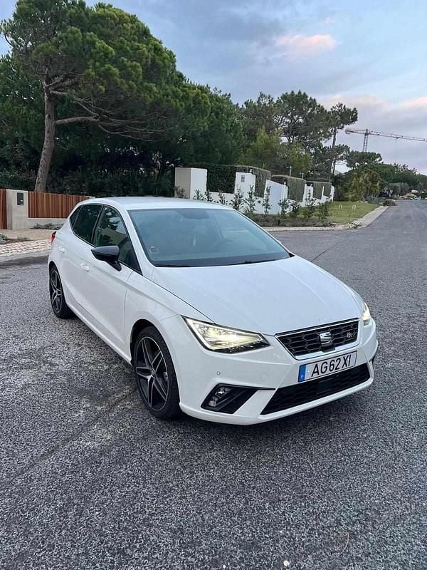 Usado Seat Ibiza 110 HP (80 kW) 2021 Branco Citadino