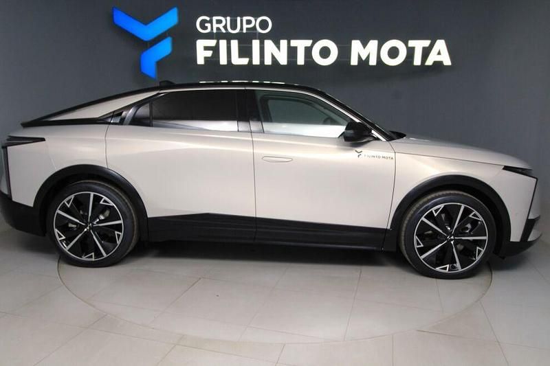 Cinza Novo 2025 DS Automobiles N°8 SUV | € 69.990 - Imagem 1/4