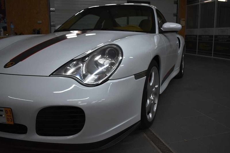 Usado Porsche 911 Turbo 420 HP (308 kW) 2001 Branco Coupé