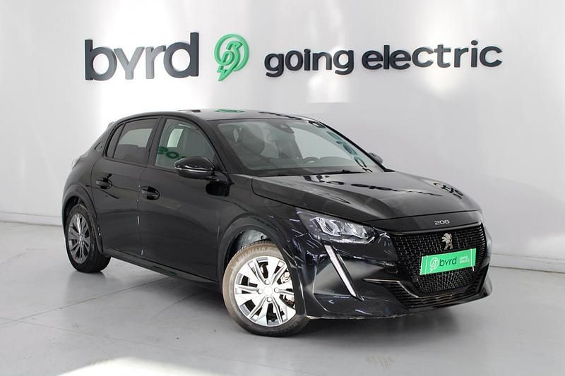 Preto Usado 2022 Peugeot e-208 Allure Citadino | € 18.900 (Preço justo) - Imagem 1/4