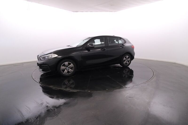Preto Usado 2020 BMW 116 Advantage Citadino | € 25.900 (Caro) - Imagem 1/4