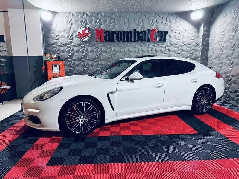 Branco Usado 2015 Porsche Panamera Sedan | € 43.990 (Super Preço) - Imagem 1/4