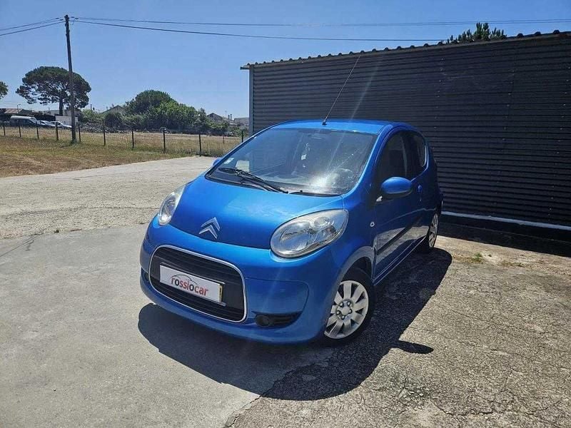 Azul Usado 2010 Citroën C1 Citadino | € 7.950 - Imagem 1/4