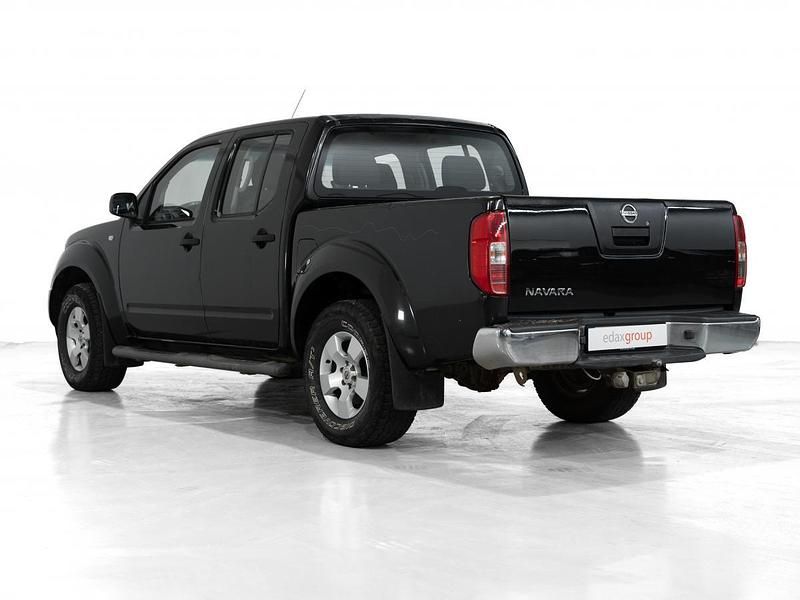 Usado Nissan Navara 171 HP (125 kW) 2007 Preto Pickup