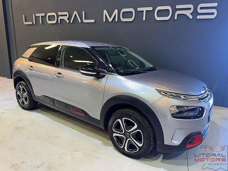 Cinzento Usado 2020 Citroën C4 Cactus Citadino | € 12.500 (Bom preço) - Imagem 1/3