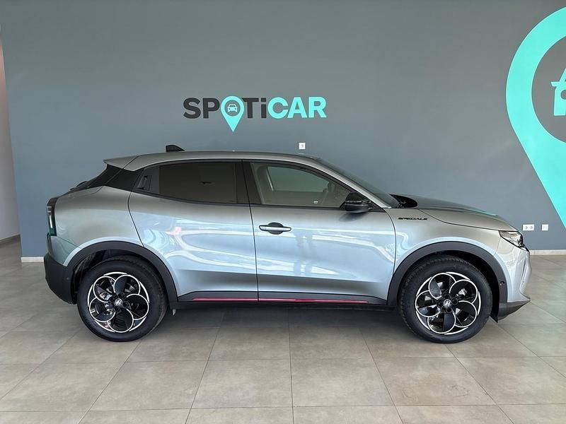 Usado Alfa Romeo Junior Edizione Speciale 114 kW (156 HP) 2025 Cinzento SUV