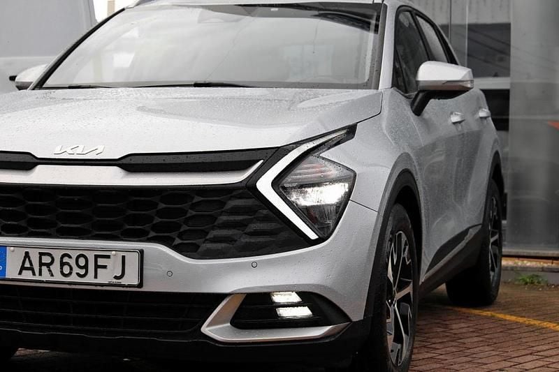 Usado Kia Sportage 150 HP (110 kW) 2022 Cinza SUV