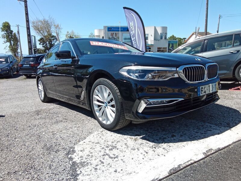 Preto Usado 2017 BMW 530 iPerformance Sedan | € 22.900 (Preço justo) - Imagem 1/4