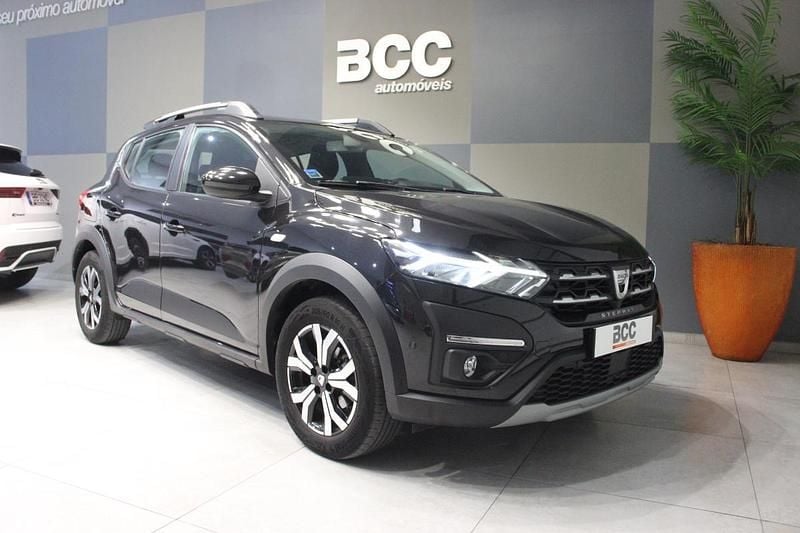 Preto Usado 2022 Dacia Sandero | € 15.990 (Preço justo) - Imagem 1/4