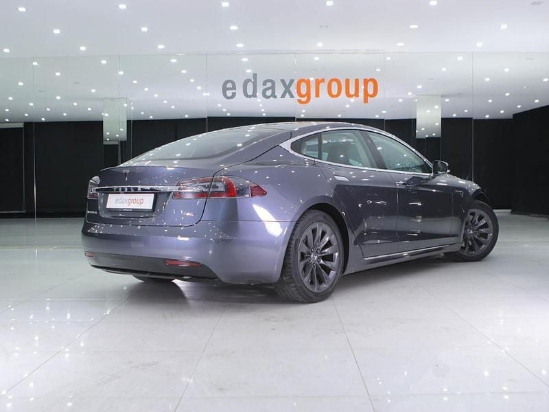 Usado Tesla Model S 386 kW (525 HP) 2019 Cinzento Citadino