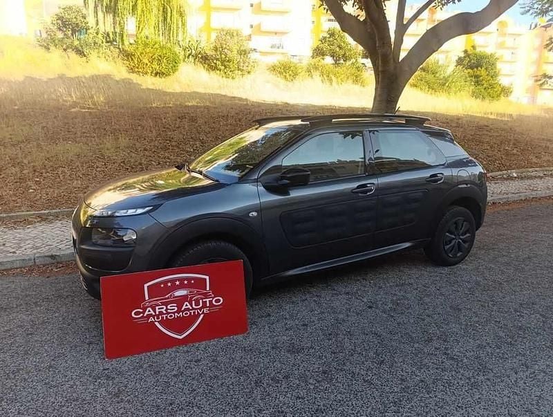 Cinzento Usado 2015 Citroën C4 Cactus Citadino | € 8.750 (Bom preço) - Imagem 1/4